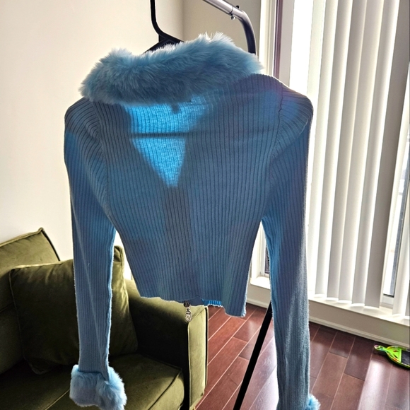 Zip Front Crop Cardigan - Picture 3 of 5